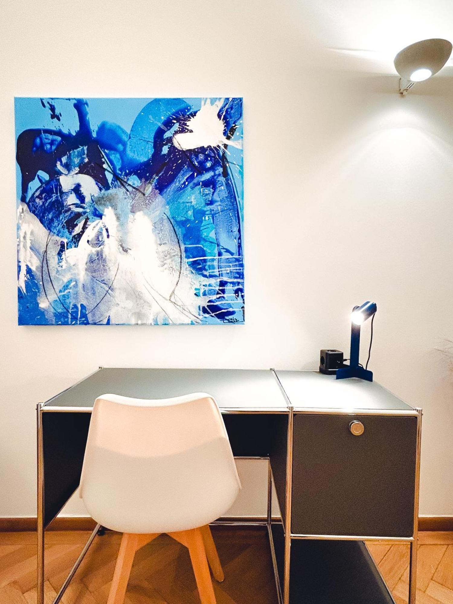 The Gallery Apartment *